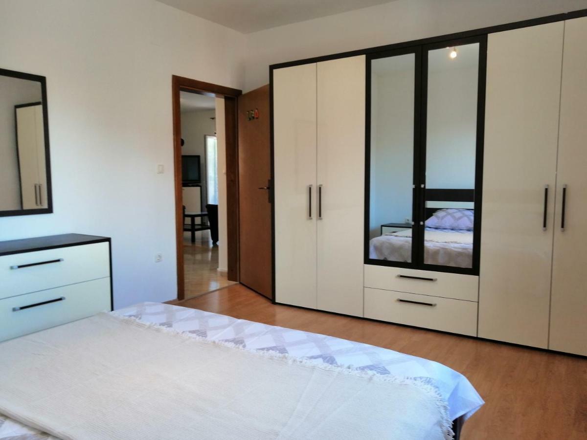 Apartman Rosanda Posedarje Ngoại thất bức ảnh